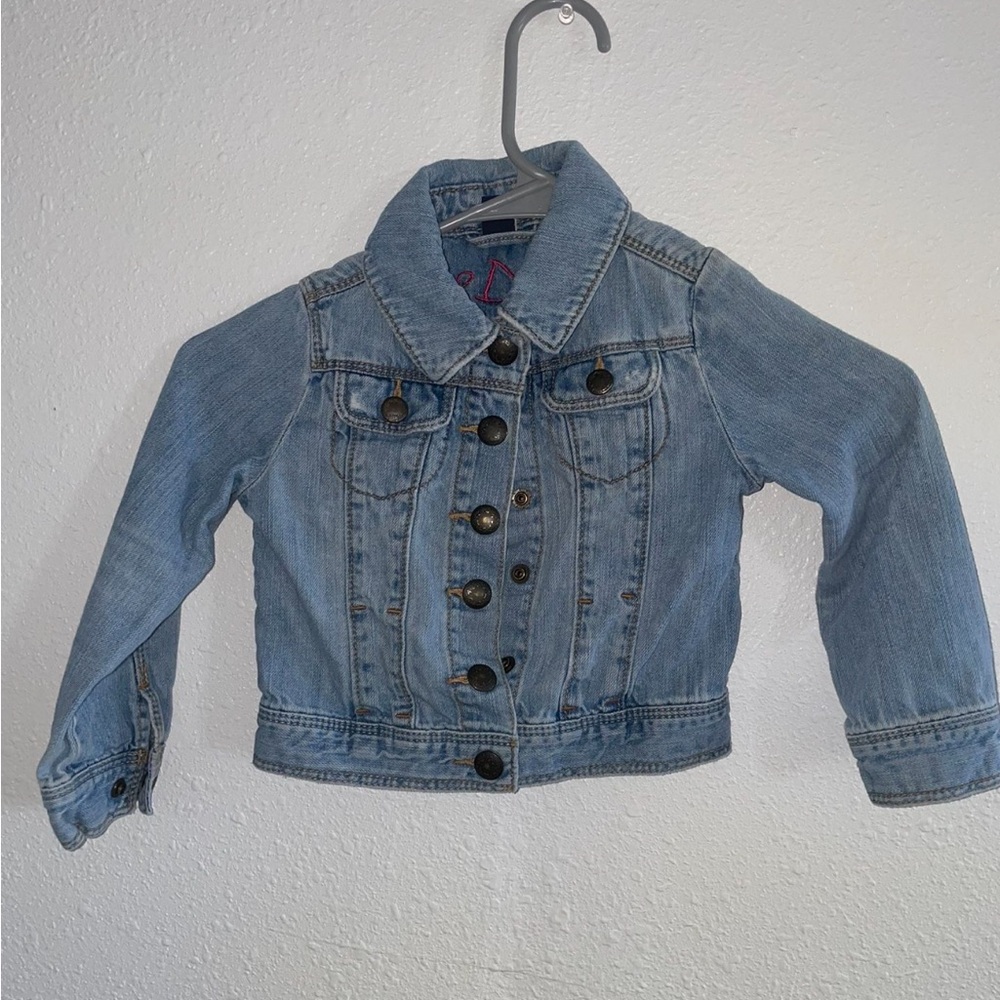 GAP Blue Jean Jacket Classic Denim Style